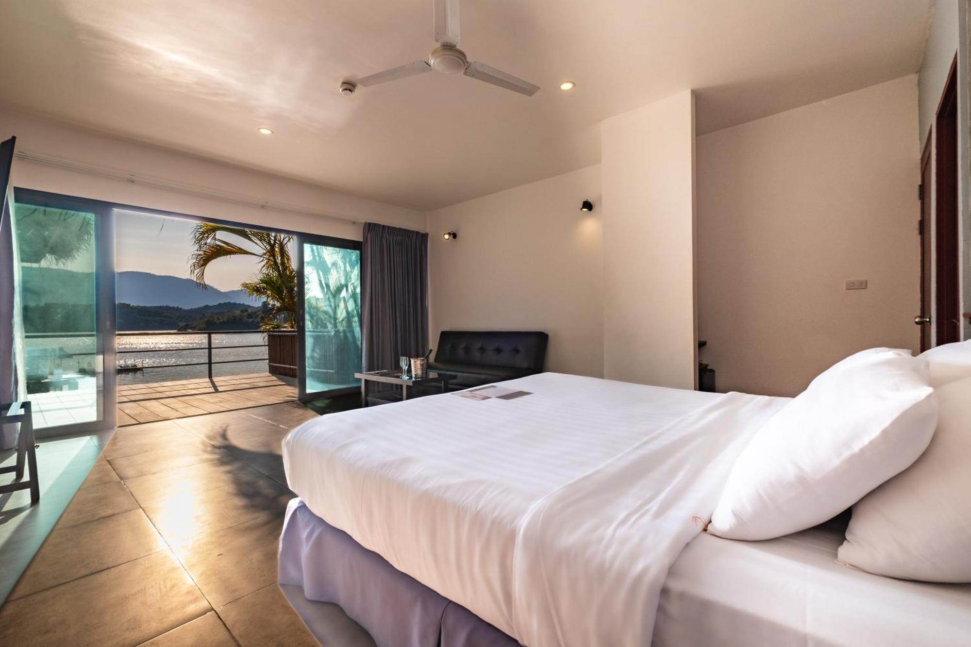 The Sanctuary Nam Ngum Beach Resort Vang Vieng Esterno foto