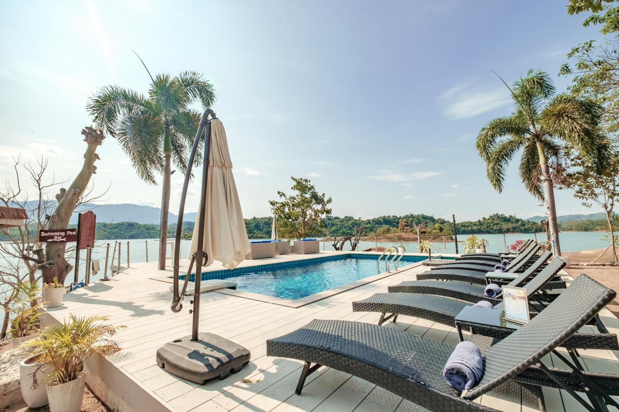 The Sanctuary Nam Ngum Beach Resort Vang Vieng Esterno foto